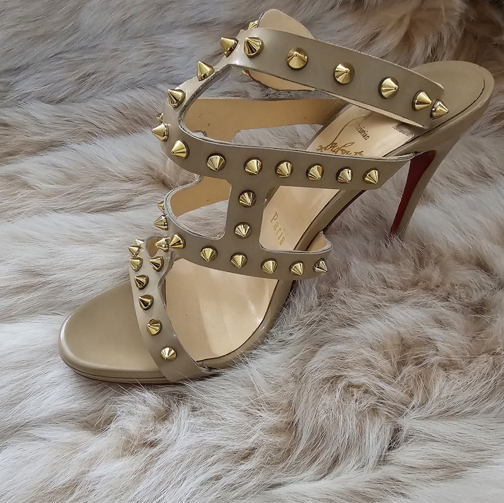 NWOB Christian Louboutin Beige Cold Sexistrapi Jazzy Studded Heels Sz 36.5 IT